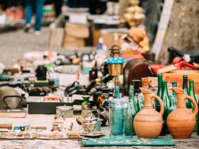 local market 2 ppeebq4wcyltd3mmk5m59qqf4crb3civq9ecg6vb20 About Homey Tbilisi, Georgia. Shop Flea Market Of Antiques Old Retro Vintage Things On Dry Bridge In Tbilisi.